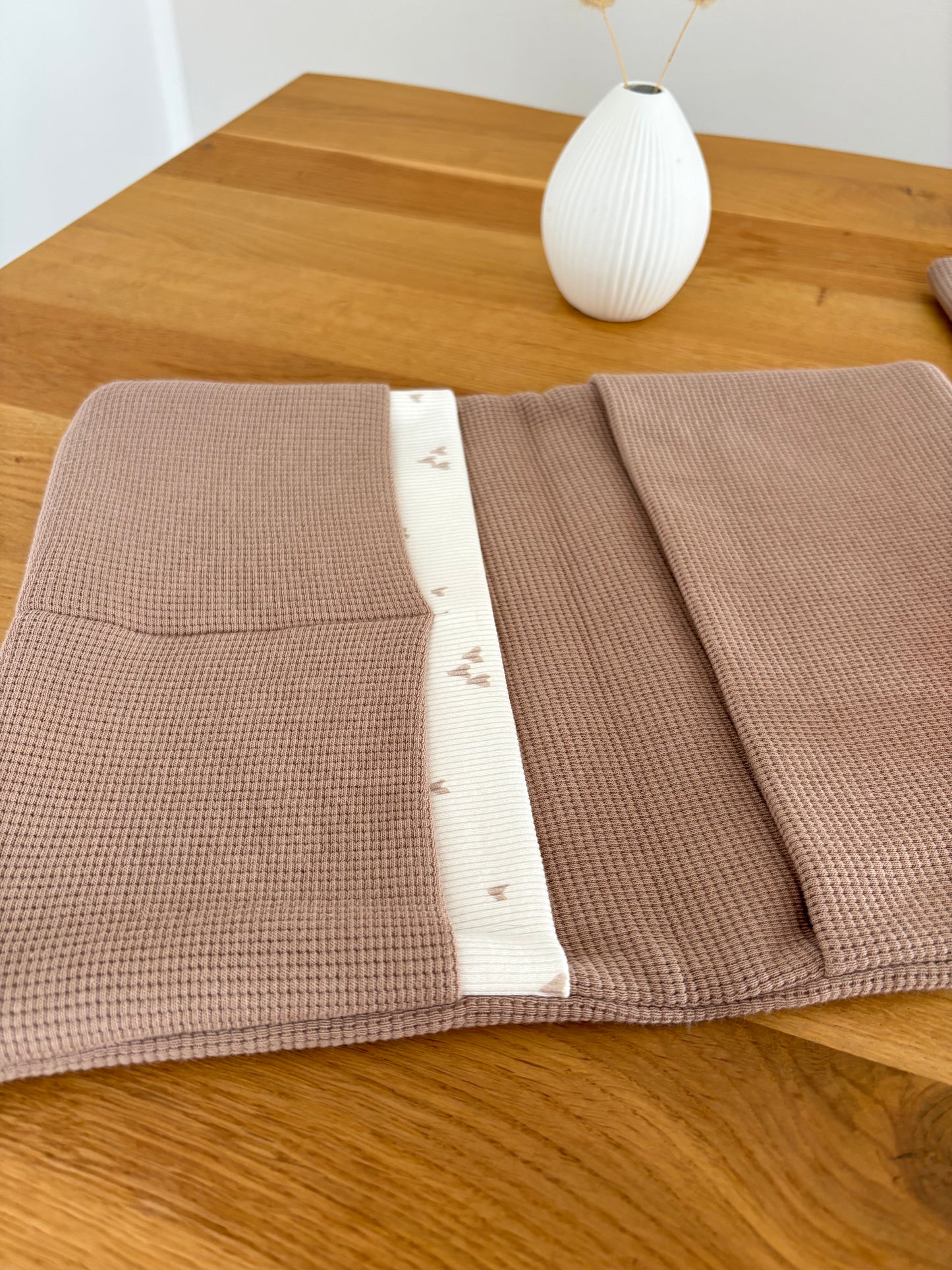 Windeltasche | Taupe | Herz einseitig | Neonorange