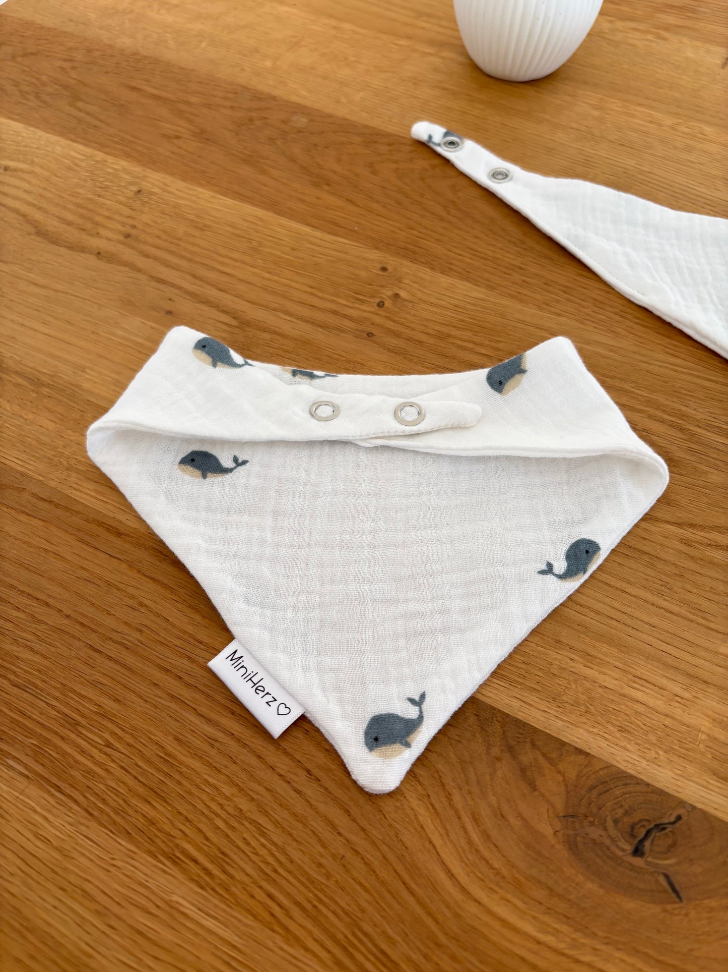 Baby Musselin Halstuch | Lätzchen 0-12 Monate | Druckknopf | Wal