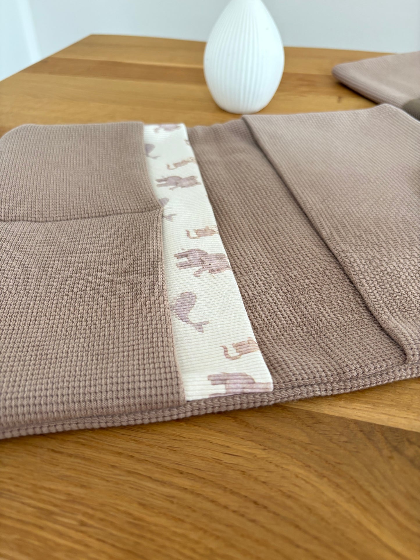 Windeltasche | Taupe | Tierkinder einseitig | Hellbraun
