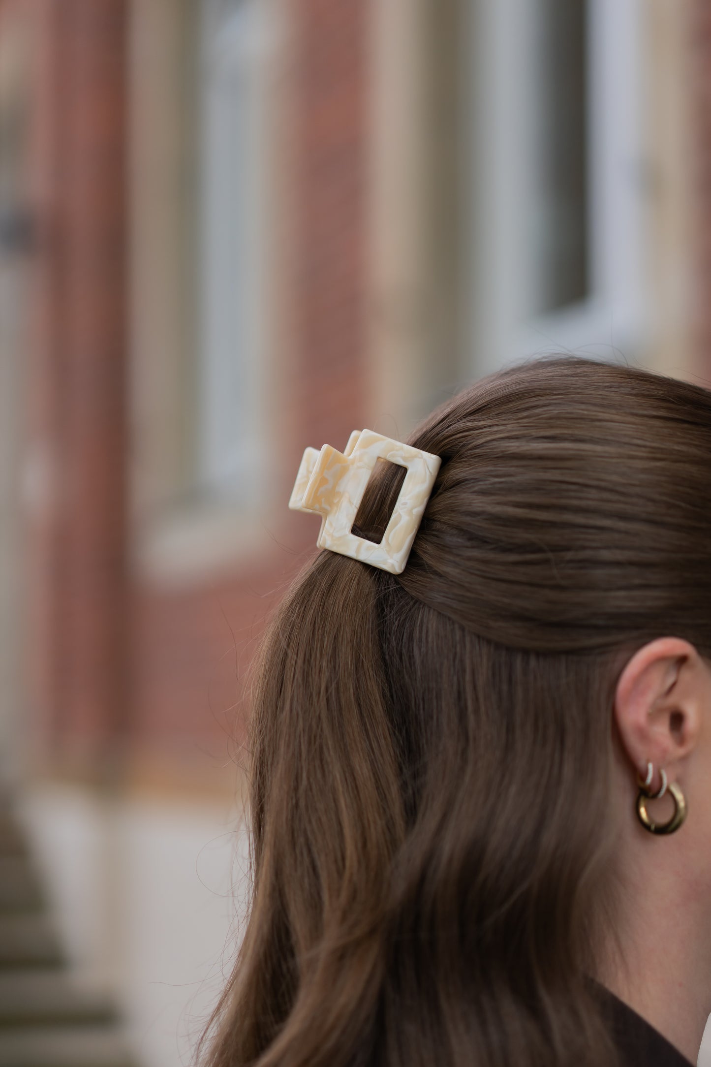 Marmorierte Haarspange in Creme | Eleganter Halt aus Acetat